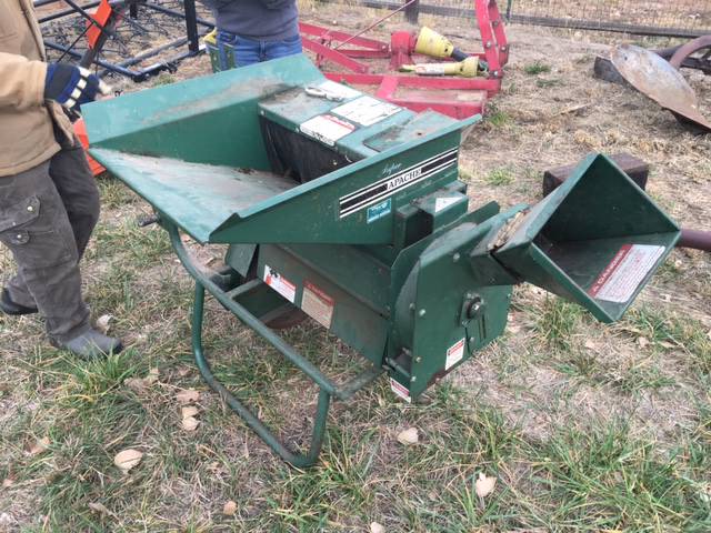 Wc68 6 Pto Wood Chipper Wood Chipper Woodland Mills Usa In 2020 Wood Chipper Diy Wood Projects Wood Diy