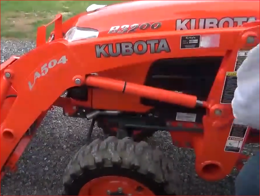 B3200 With A La524 Loader Orangetractortalks Everything Kubota