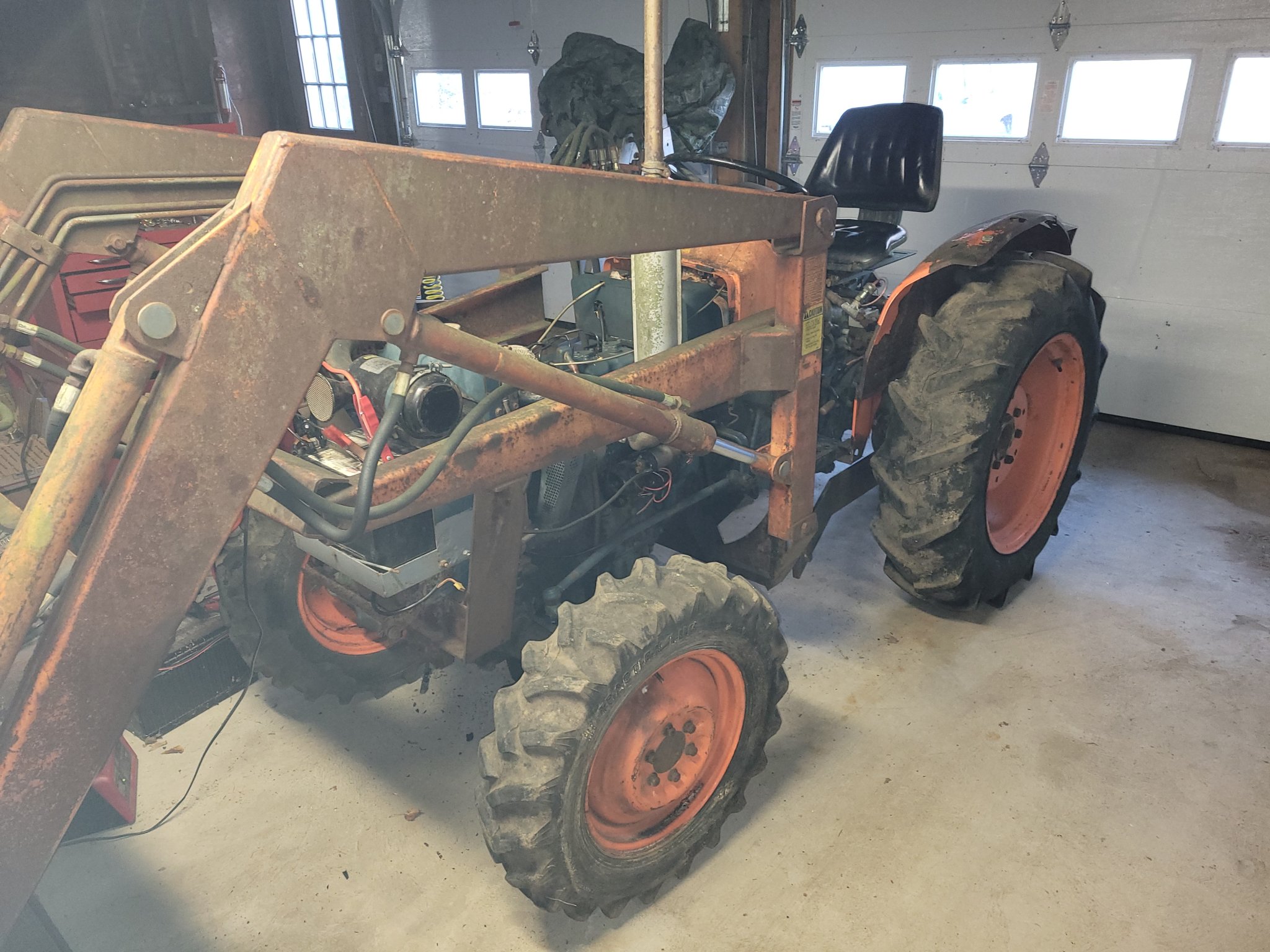 L245dt Could Use A Paint Job Orangetractortalks Everything Kubota