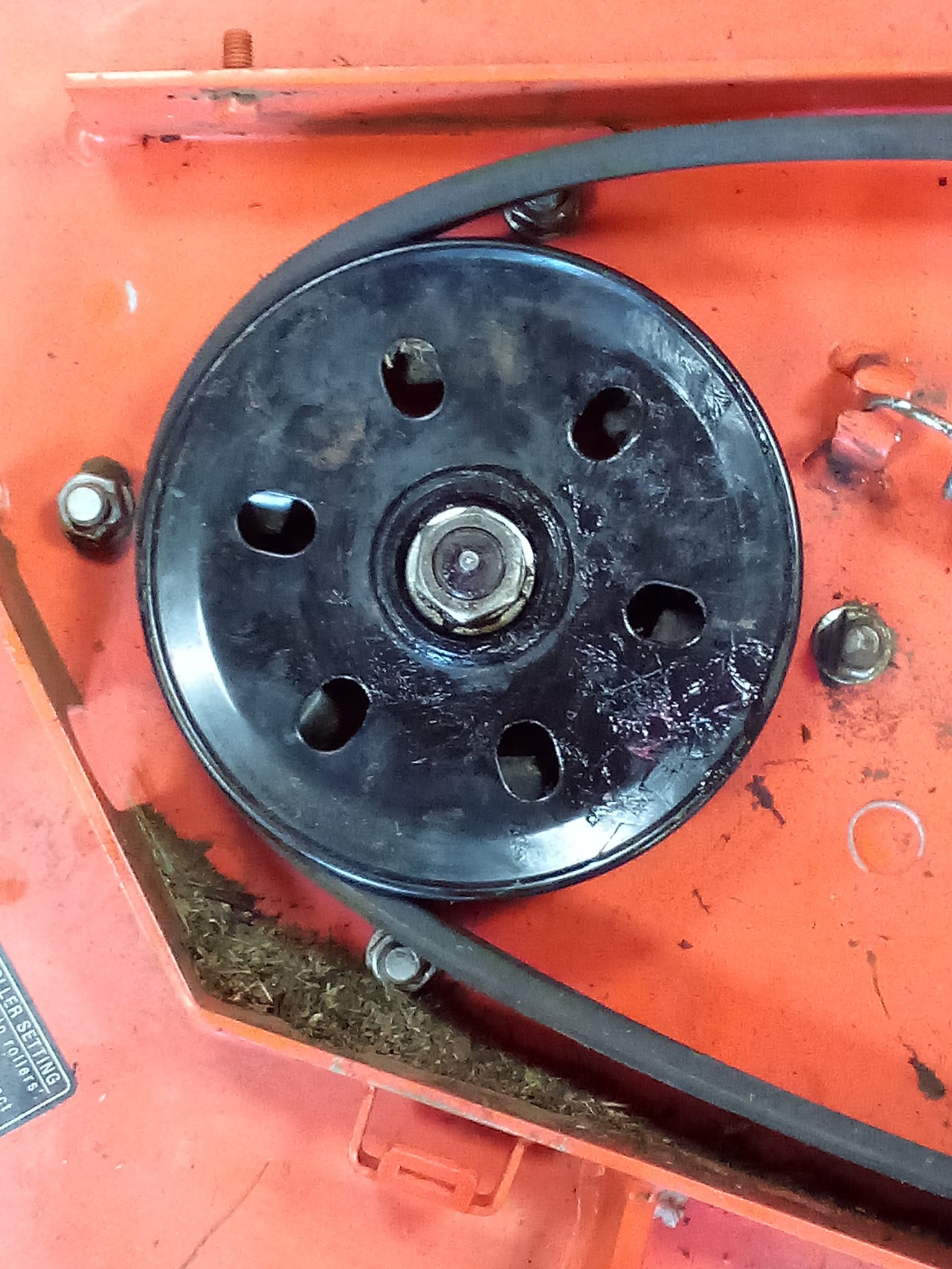 Mower deck online pulleys