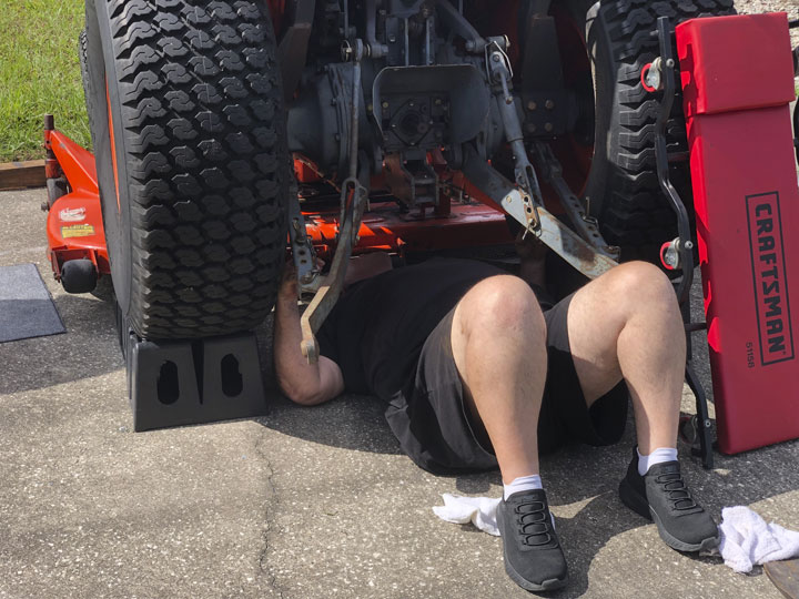 720x420-John-beneath-L3010c.jpg