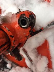 Snow thrower: Can not line up impeller to add shear pin : r/fixit