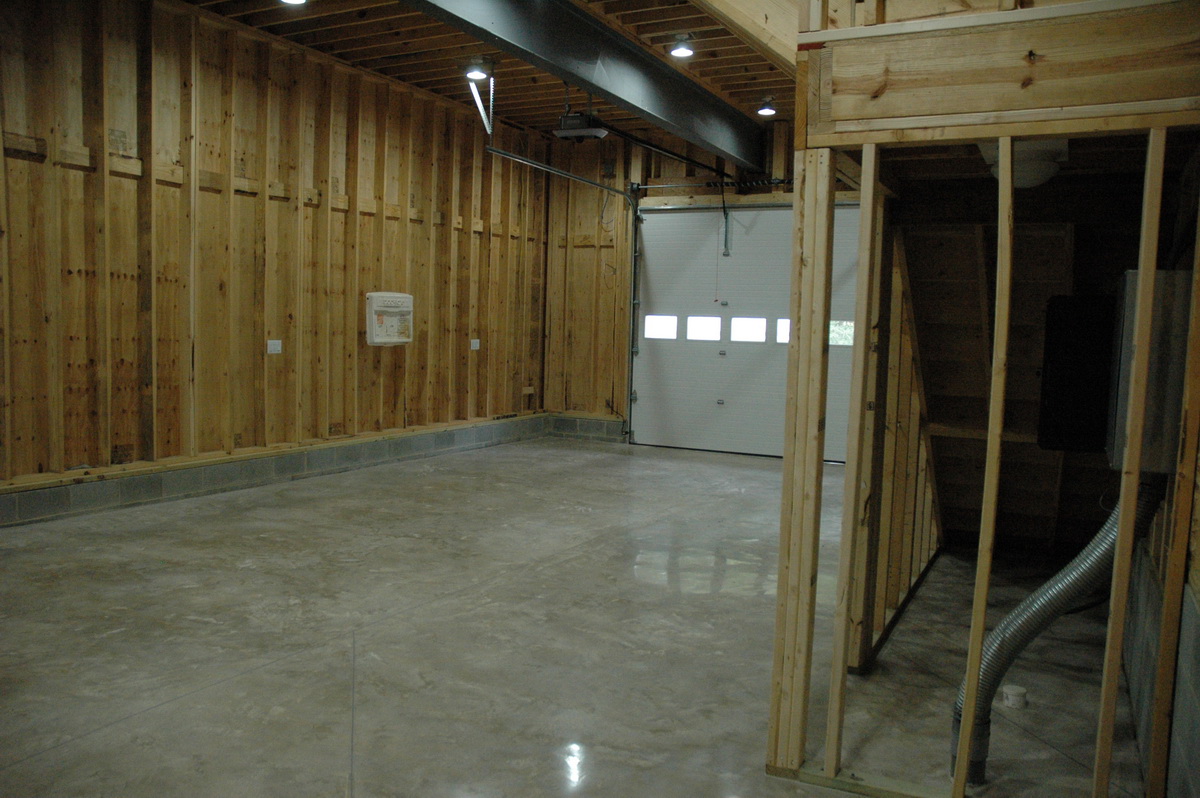 Floor Polishing 3.JPG