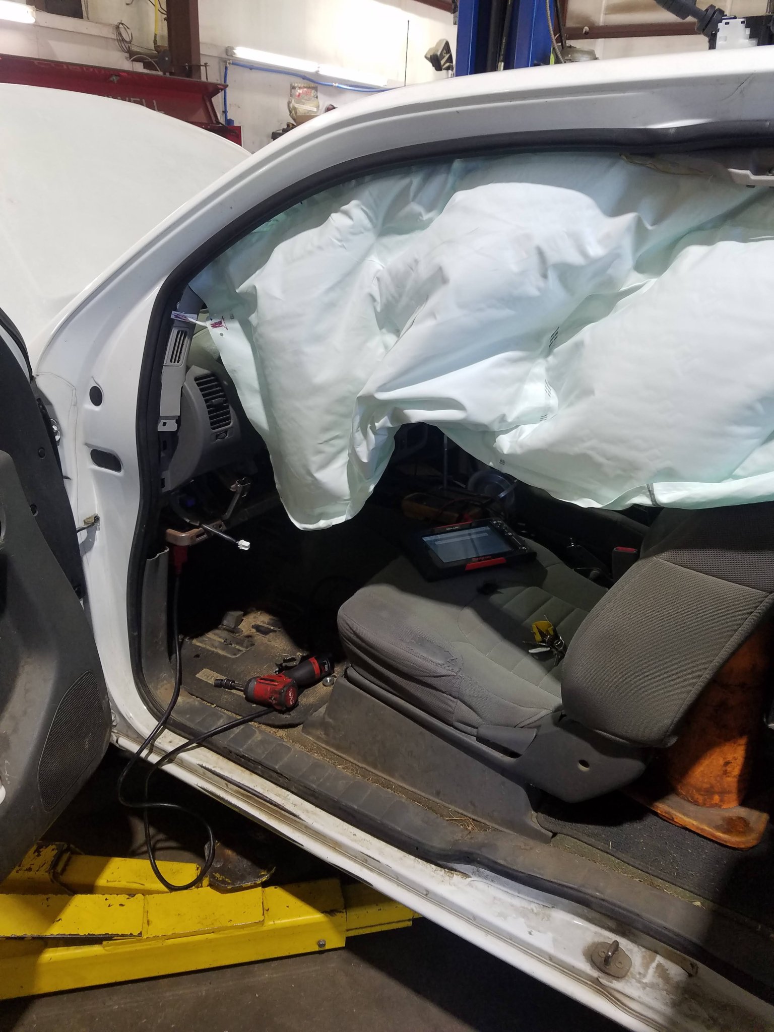 HOLYAIRBAGS!!!.jpg