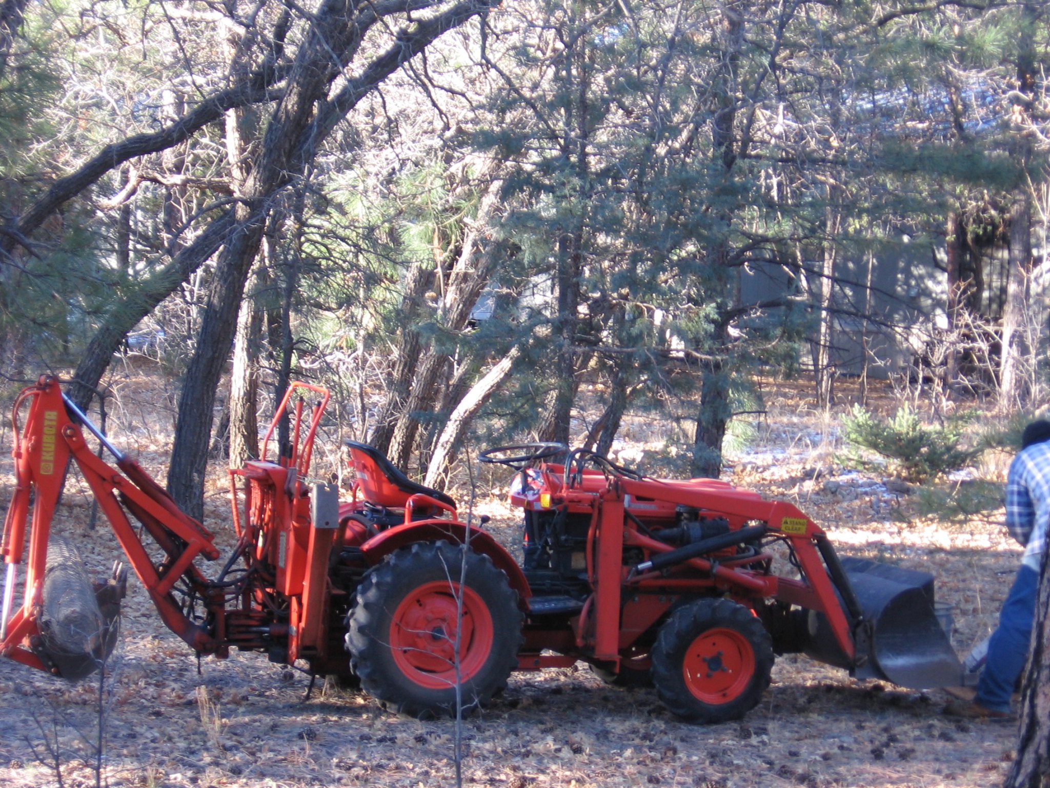 B7100 front end loader | OrangeTractorTalks - Everything Kubota