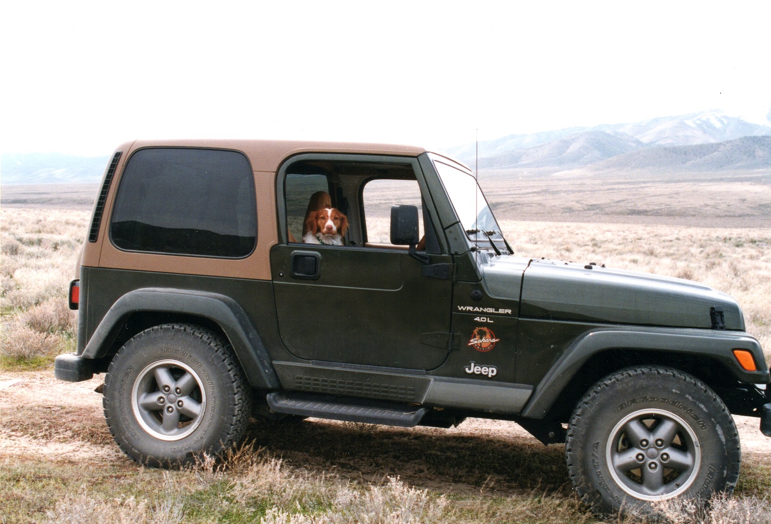 Jeep Sahara 1998001r.jpg