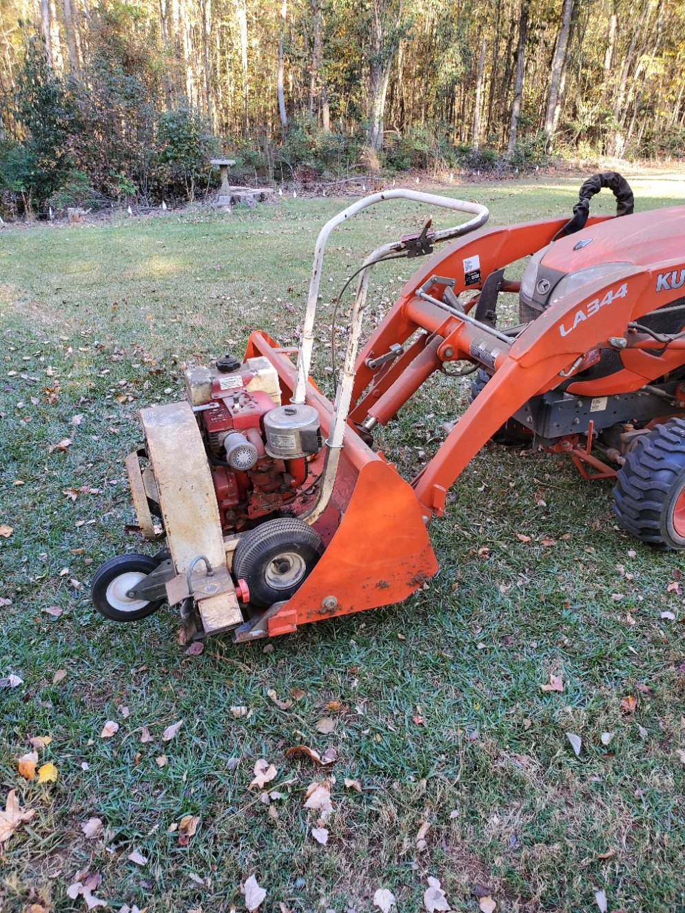 Leaf Blower.jpg