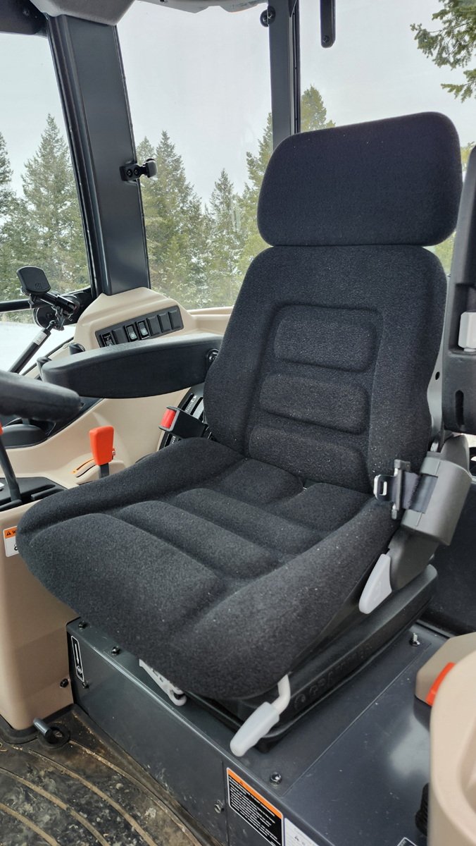 m6060_grammer_seat_1.jpg