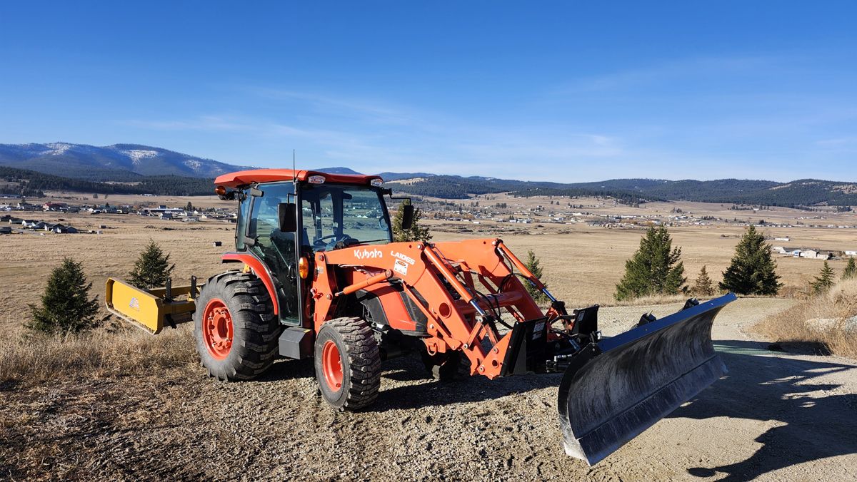 mx6000_grading_driveway_1.jpg