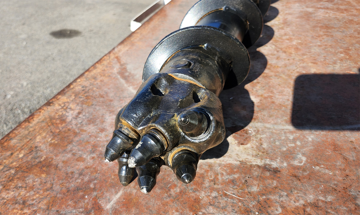 rock_auger_3.jpg