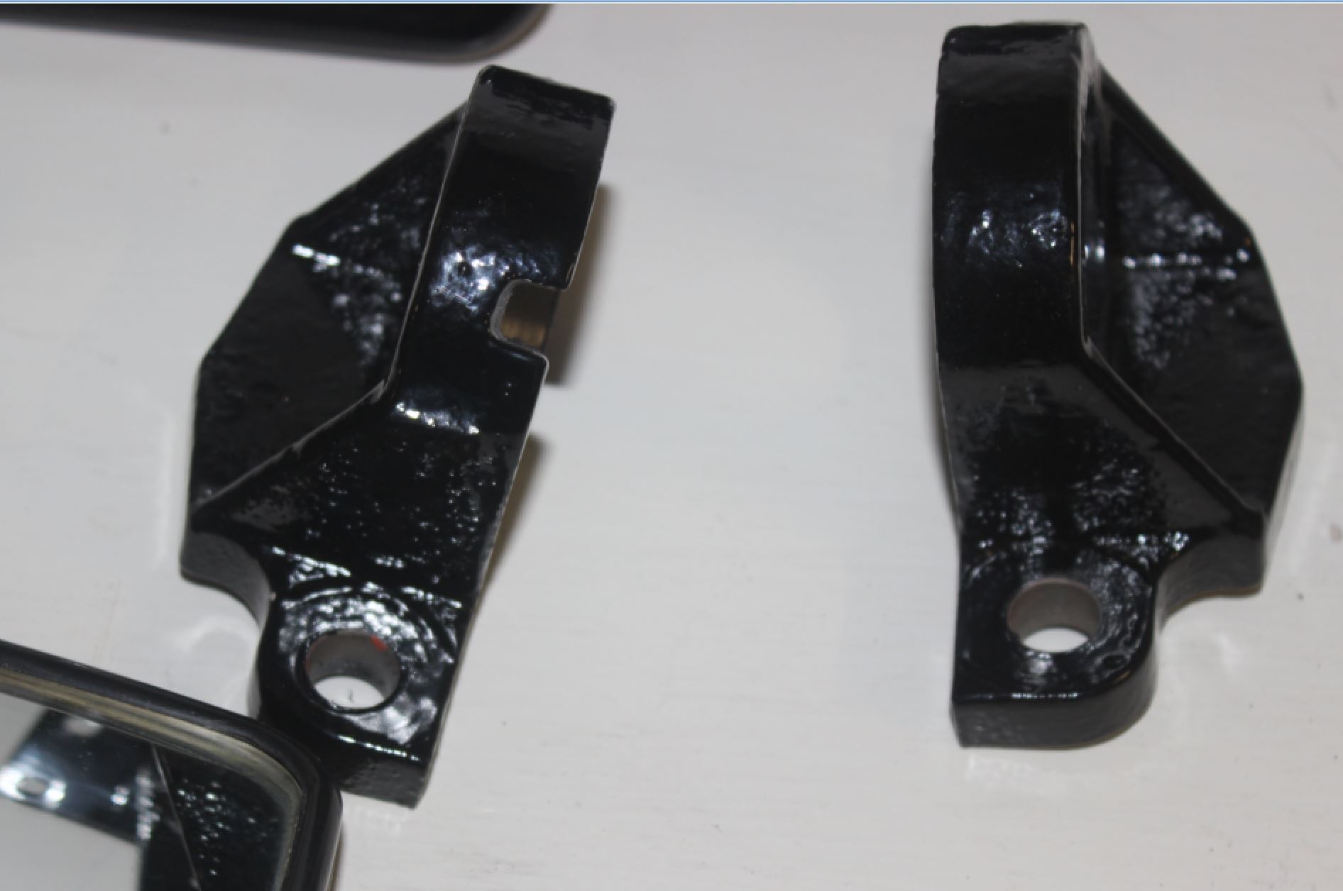 steering cyl mounting brackets.JPG