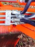 Kubota hoses at Bucket.jpg